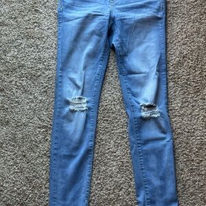 Classic Blue Distressed Women Judy blue jeans